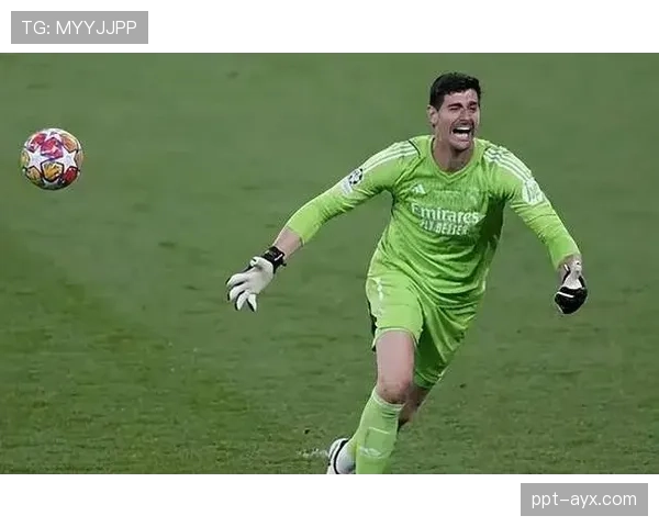 库尔图瓦欧冠决赛惊艳扑救助球队夺冠