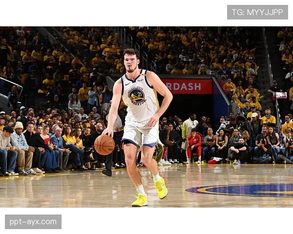 本·华莱士防守端强攻篮下篮板率提升，核心内线地位巩固